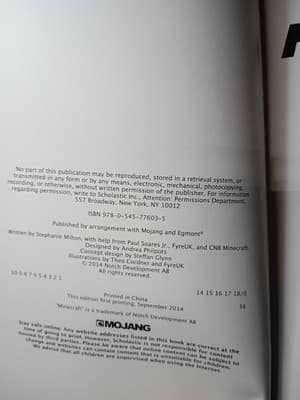 Minecraft Scholastic Handbook Set (4) - Essential, Construction, Combat,... - Thumbnail 4