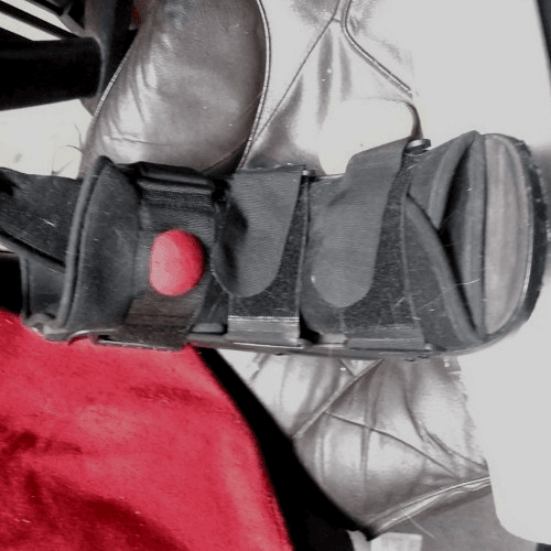 Medium Walking Air Boot Foot/Ankle Size Medium - Image 1