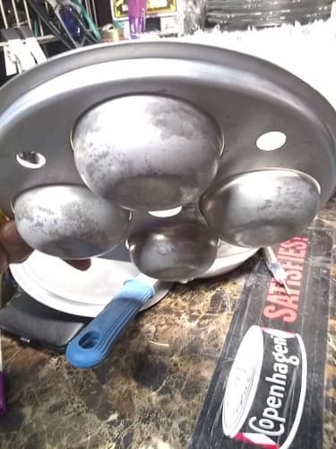 Wear.Ever 3 Piece Set: /4pc Egg Poacher /8" Frying Pan / Lid - Thumbnail 7