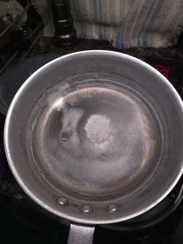 Wear.Ever 3 Piece Set: /4pc Egg Poacher /8" Frying Pan / Lid - Thumbnail 6