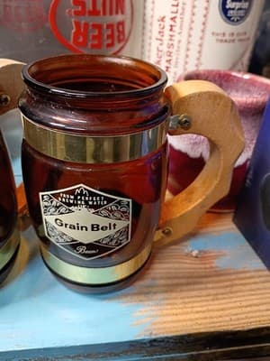 Vintage Siesta Ware Grain Belt Beer Amber Glass Mugs Wooden Handle Set of 3 - Thumbnail 3