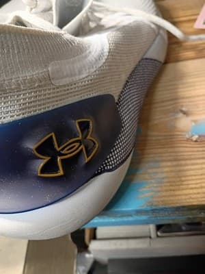 Under Armour HOVR Phantom 3 SE Notre Dame Team Issued #35 White Navy Size 15 - Thumbnail 7