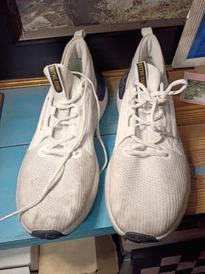 Under Armour HOVR Phantom 3 SE Notre Dame Team Issued #35 White Navy Size 15 - Thumbnail 2