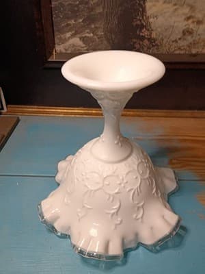 Large 8.5" Fenton Silver Crest Milk Glass Spanish Lace Fruit Bowl Ruffled Edge - Thumbnail 9