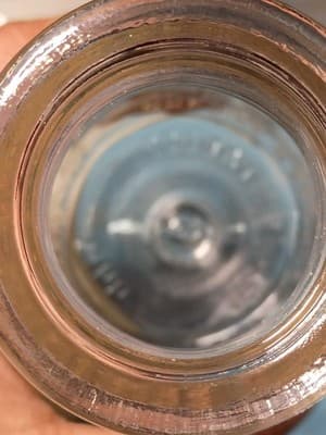 Set of 2 Vintage Half Pint Glass Milk Bottles - Borden’s & Quality - Thumbnail 18