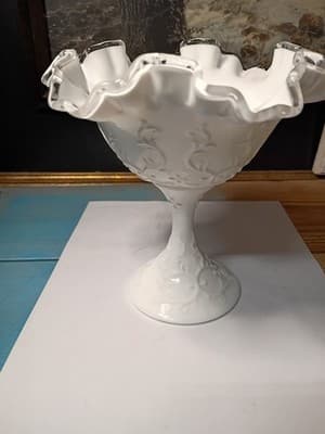 Large 8.5" Fenton Silver Crest Milk Glass Spanish Lace Fruit Bowl Ruffled Edge - Thumbnail 4