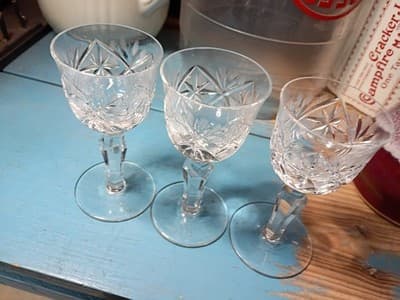Vintage Lead Crystal Cordial Glasses Set of 3 - Hand Cut Pinwheel & Star - Thumbnail 2