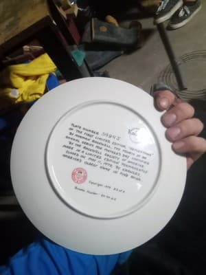 2 Norman Rockwell Mother's Day Plates 1981 And 1979 - Thumbnail 4