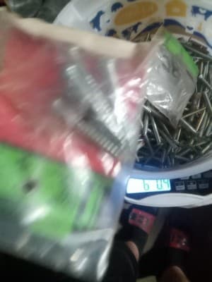 6lbs Of Random Screws Mostly Flat Head - Thumbnail 4