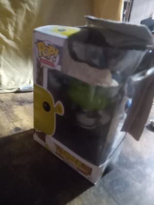 Shrek Vinyl Figure. Pop MovIes #278 Still In The Box. Box Has Seen Better Days - Thumbnail 6