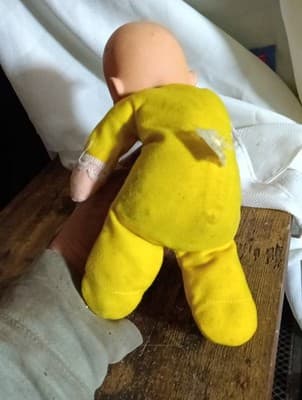 Vimtage 1970s Baby Beans Doll Mattel Yellow Pajamas 12" Pellet Filled No Bonnet - Thumbnail 3