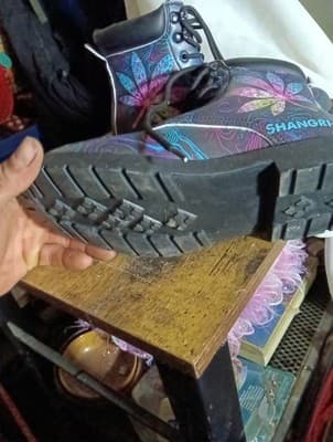 Shangri-La Pot Leaf Boots Size 39 - Thumbnail 4