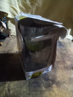 Shrek Vinyl Figure. Pop MovIes #278 Still In The Box. Box Has Seen Better Days - Thumbnail 5