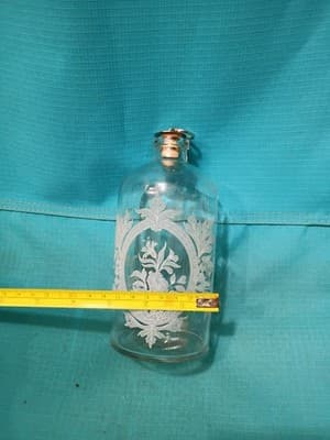 French Vintage 500ml Etched Floral Glass Decanter - Ring Pull Stopper -... - Thumbnail 6