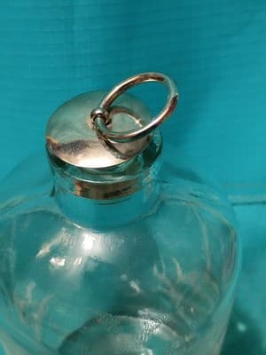 French Vintage 500ml Etched Floral Glass Decanter - Ring Pull Stopper -... - Thumbnail 3