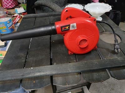Small Leaf Blower By Performance Tool 75MPH Works Great - Image 1