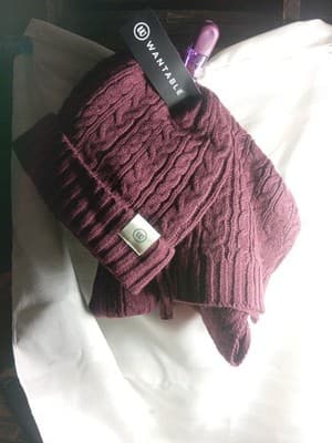 Wantable Hat And Scarf - Image 1