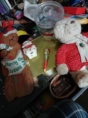 Lot Of 5 Holiday Decorations, Wooden Wall Sign, Ceramic Bear, Candy Dish,... - Image 1