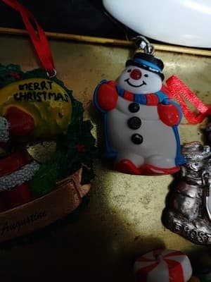 Lot Of 24 Really Cool Holiday Ornaments - Thumbnail 12