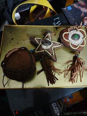 3 holiday ornaments Either Southern Or Native. - Image 1