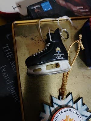 Lot Of 9 Cool Christmas Ornaments - Thumbnail 11