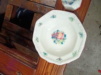 8pc AVON Sweet Country Harvest Replacement Set - 4 Mugs, 2 Bowls, 2 Plates - Thumbnail 3