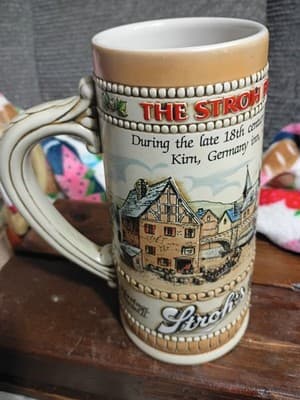 Vintage Stroh Brewery Co. Beer Stein by Ceramarte Brazil - Embossed German Scene - Thumbnail 5
