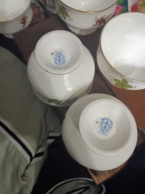 Set of 6 Vintage Royal Victoria Fine Bone China England Grape Vine Dessert Bowls - Thumbnail 7