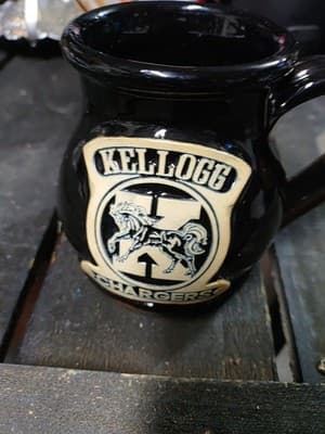 Vintage Daneen Pottery Mug /Kellogg Chargers - Image 1