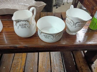 Vintage Imperial Fine English China Gold Filigree - Small 3-Piece Set - Thumbnail 2