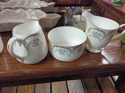 Vintage Imperial Fine English China Gold Filigree - Small 3-Piece Set - Thumbnail 3