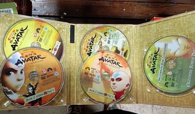 Lot Of Nickelodeon Avatar The Last Airbender The Complete Book 1, 2, And 3... - Thumbnail 4