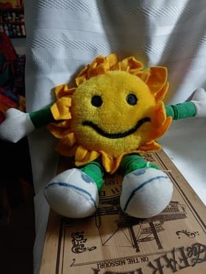Daisy Plush Flowers, Inc. Balloons Stuffed Toy Flower Man Get Well Happy - Image 1