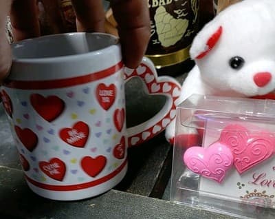 Lot Of 3 Valentines Day Items /Plush Love Bear /Mug /I Love You Desk Sign - Thumbnail 6