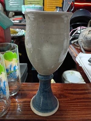 1984 Minnesota Renaissance Festival Pottery Chalice - Castle Kitchens Unicorn - Thumbnail 5