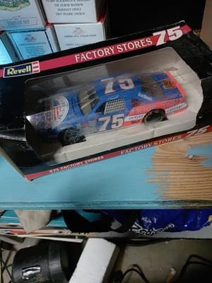 Lot Of 3 Racing Items, #28 Kenny Irwin Figure, #2 Rusty Wallace Figurine #75... - Thumbnail 6