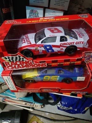 Lot of 5 Racing Champions 1:24 Scale Die Cast NASCAR #8,#30,#59,#42,#99,#6 - Thumbnail 5