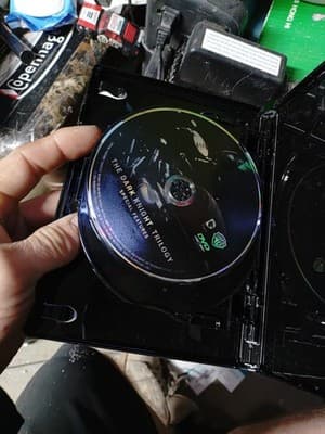Dark Night Trilogy DVD Complete - Thumbnail 7
