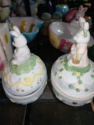 VINTAGE Ceramic Easter Bunny Rabbit Trinket Boxes Covered Dishes (PAIR OF 2)... - Thumbnail 3