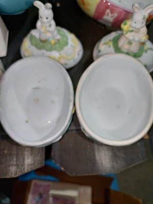 VINTAGE Ceramic Easter Bunny Rabbit Trinket Boxes Covered Dishes (PAIR OF 2)... - Thumbnail 8