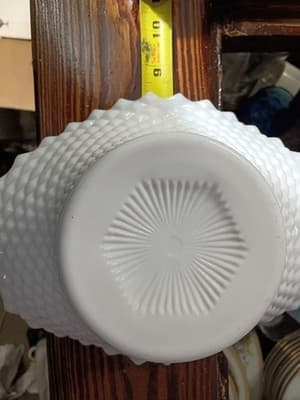 Vintage Fenton White Milk Glass Hobnail Bowl 10" Sawtooth Edge Sunburst - Thumbnail 9