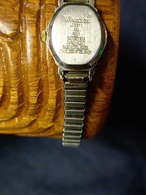 Vintage Westclox Woman Watch With Hearts, LTX311, PC11, 2 Tone - Thumbnail 5