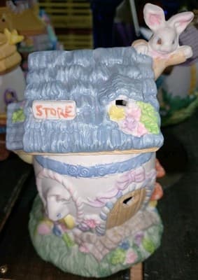 Vintage Ceramic Easter Village House Bunny Cottage Hand Painted Figurine NO... - Thumbnail 2