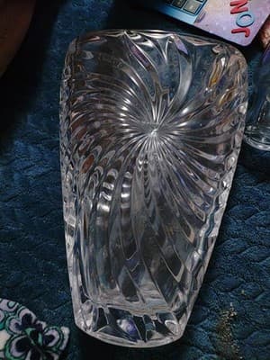 MIKASA CRYSTAL VASE "PEACOCK" 9.75" Celebrations - Image 1
