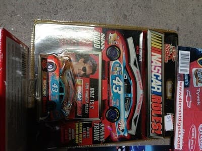 Lot Of 4 vintage Racing Items: Kenny Irwin Figurine, Die Cast 1:24 Scale... - Thumbnail 3