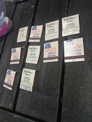 Lot of 10 Vintage Holiday Inn Rochester MN Matchbooks Bridget's Harry's Bar Full - Thumbnail 2