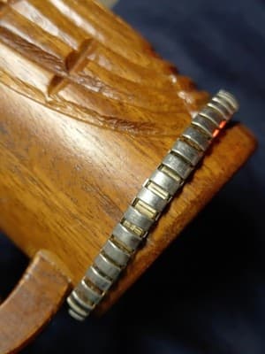 Vtg Women's ACQUA Two-Tone Casual Watch Gold/Silver Tone Not Tested - Thumbnail 2