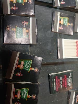 Lot of 20 Vintage Holiday Inn St. Louis-Northeast Matchbooks Unstruck Full NOS - Thumbnail 5