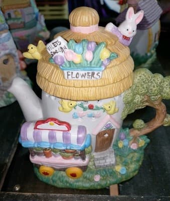 Vintage Easter Village Teapot House Figurine Violets Flowers Hand Painted... - Thumbnail 2