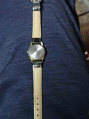 Fashion Watch Women Gold Tone White Dial Black Leather Band New Battery 7.5" - Thumbnail 3